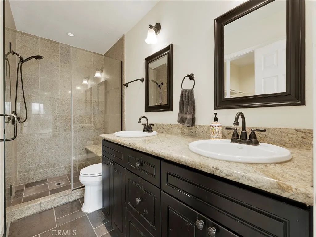 17951 River Circle 3, Canyon Country, California 91387 home-pic-26