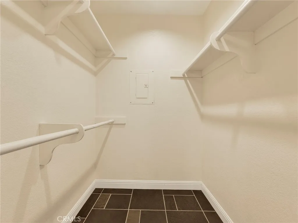 17951 River Circle 3, Canyon Country, California 91387 home-pic-28