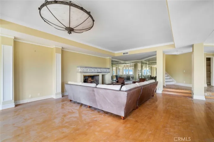 Third lowest level large recreation room