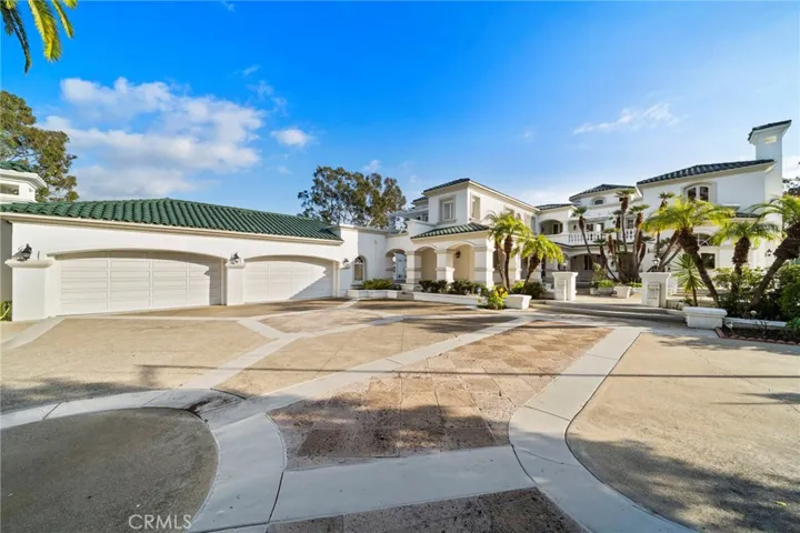 4 car garage and motor court