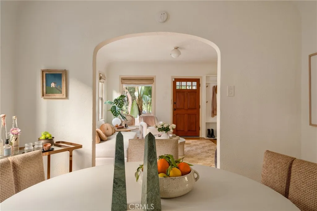 2958 Swan, Los Angeles, California 90026 home-pic-22