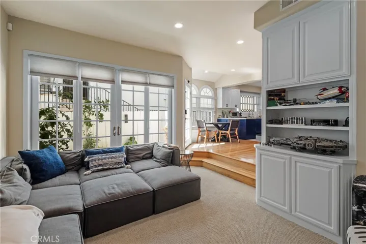 336 10th Street, Manhattan Beach, California 90266