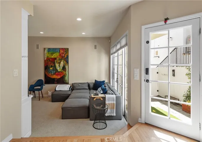 336 10th Street, Manhattan Beach, California 90266