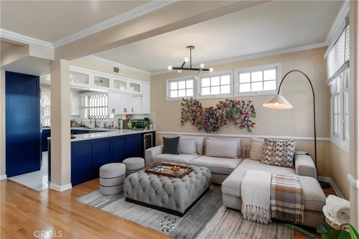 336 10th Street, Manhattan Beach, California 90266