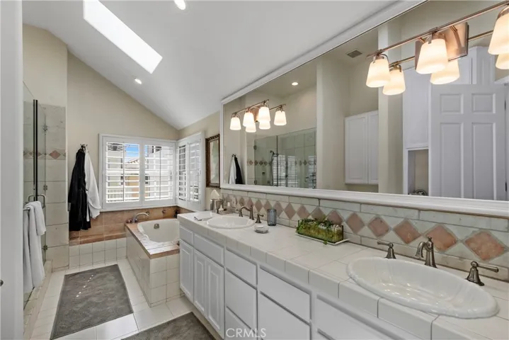 336 10th Street, Manhattan Beach, California 90266