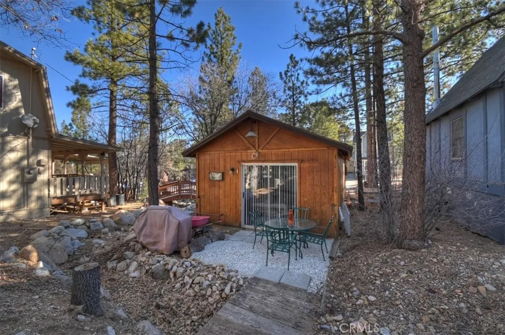 676 Pine Lane, Sugarloaf, California 92386 home-pic-21