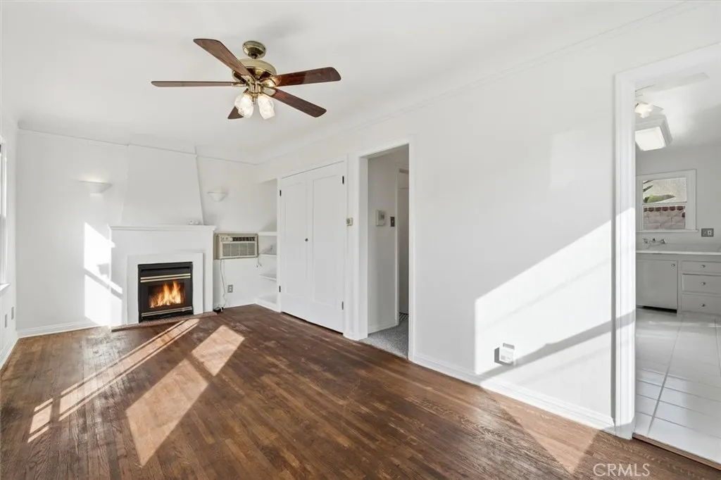 650 Roycroft, Long Beach, California 90814 home-pic-36