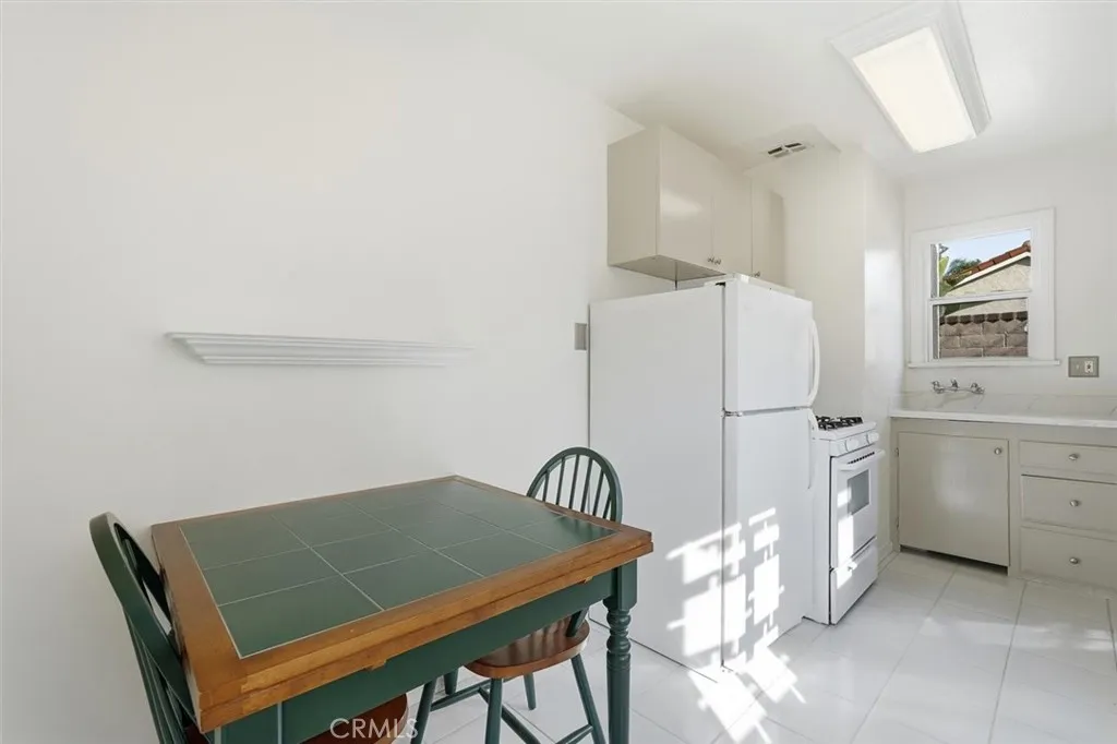650 Roycroft, Long Beach, California 90814 home-pic-40