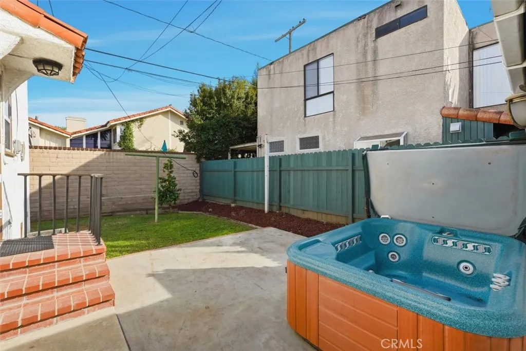 650 Roycroft, Long Beach, California 90814 home-pic-48