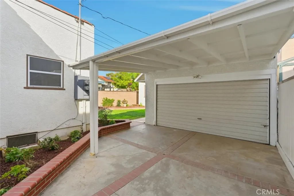 650 Roycroft, Long Beach, California 90814 home-pic-49