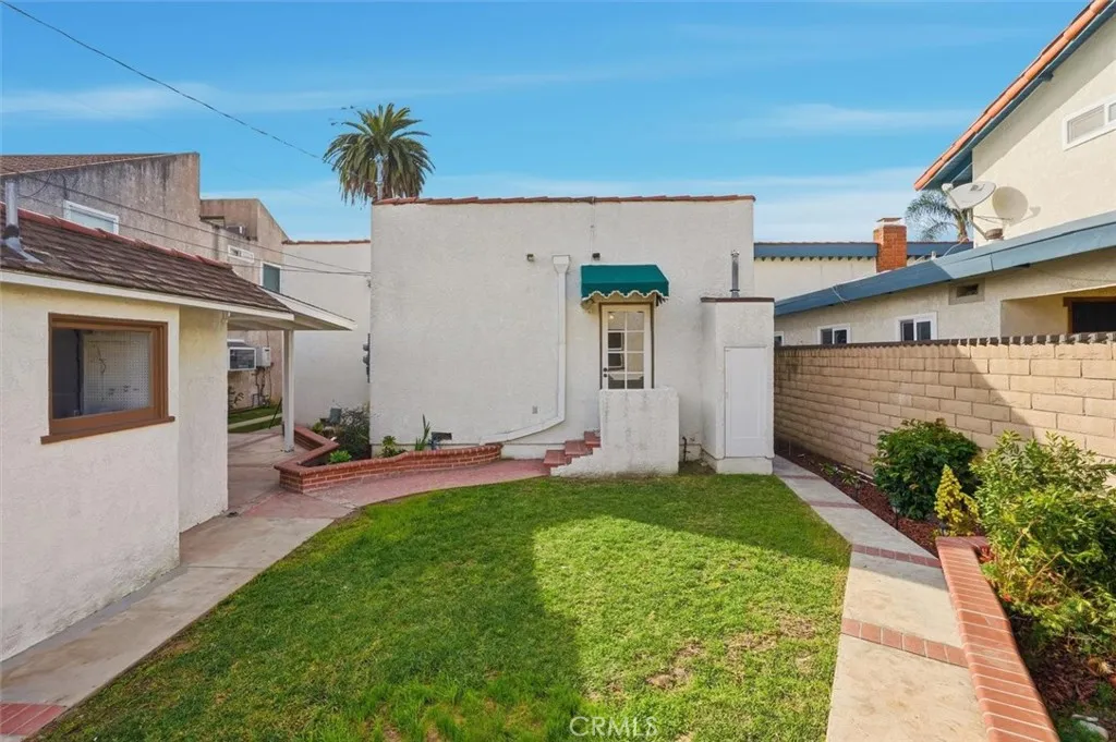 650 Roycroft, Long Beach, California 90814 home-pic-30
