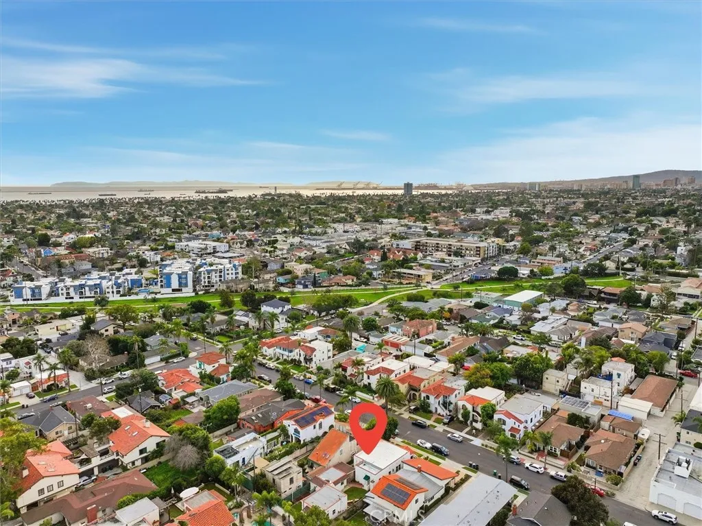 650 Roycroft, Long Beach, California 90814 home-pic-57
