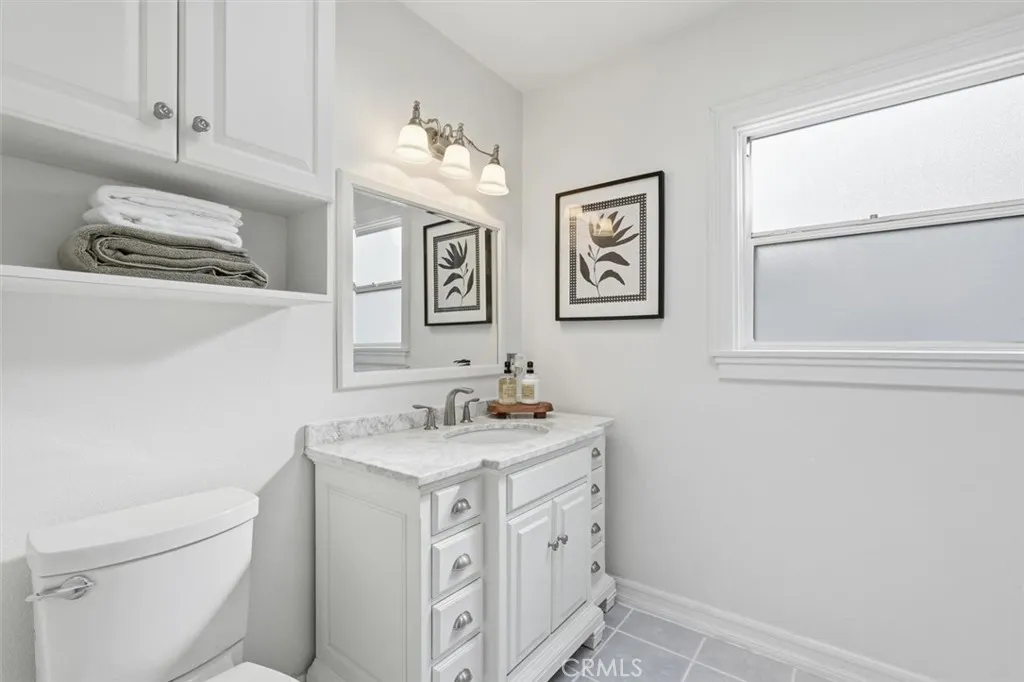 650 Roycroft, Long Beach, California 90814 home-pic-28