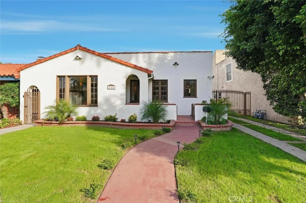 650 Roycroft, Long Beach, California 90814 home-pic-51