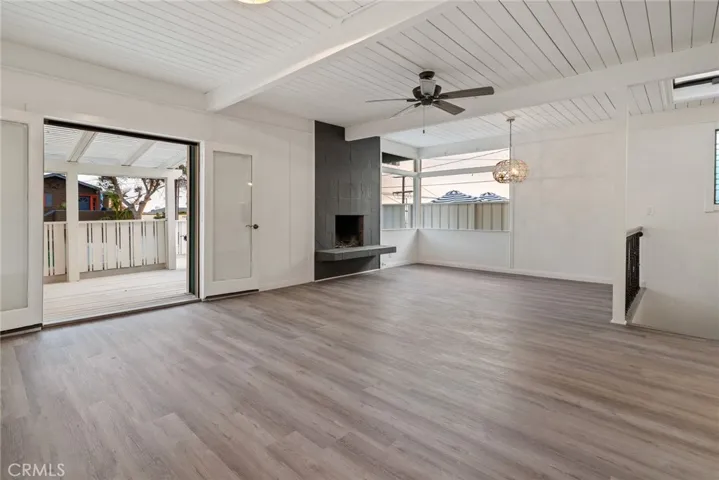 Living Roomm