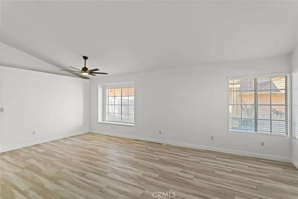 3178 Dogwood Drive, Corona, California 92882 home-pic-4