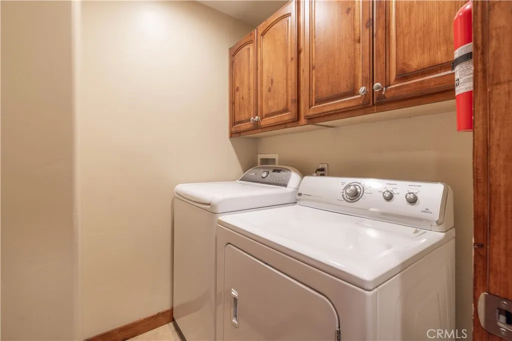 42550 Bear Loop, Big Bear City, California 92314 home-pic-28