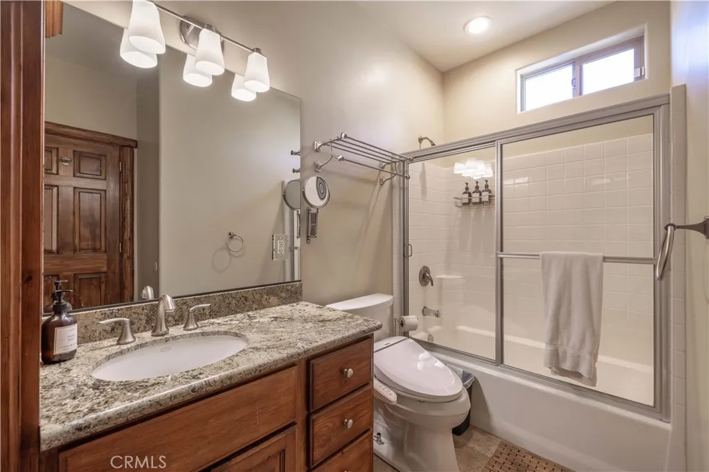 42550 Bear Loop, Big Bear City, California 92314 home-pic-19