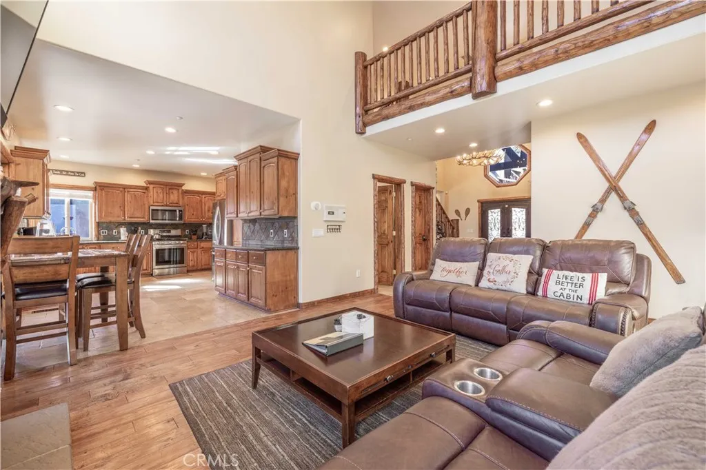 42550 Bear Loop, Big Bear City, California 92314 home-pic-5