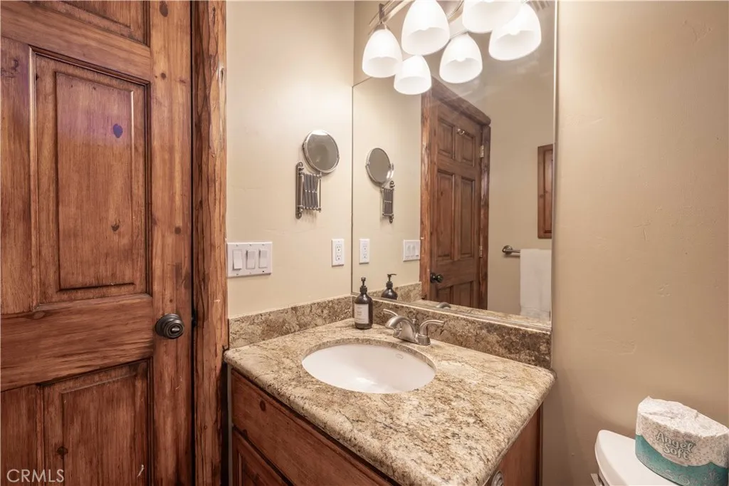 42550 Bear Loop, Big Bear City, California 92314 home-pic-24