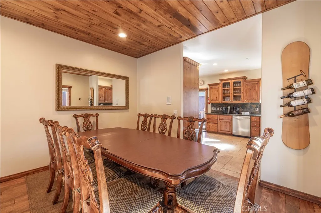 42550 Bear Loop, Big Bear City, California 92314 home-pic-11