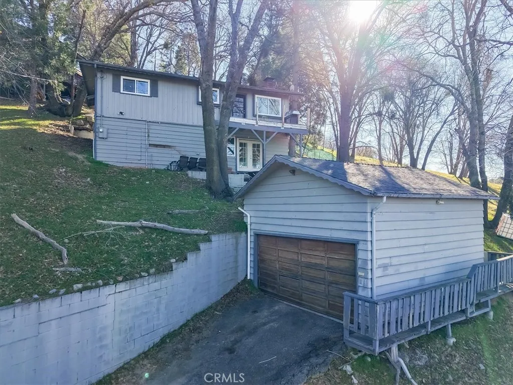 24691 Edelweiss Drive, Crestline, California 92325 home-pic-1