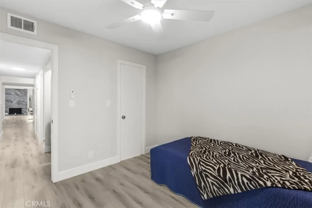 1353 Termino Avenue, Long Beach, California 90804 home-pic-20