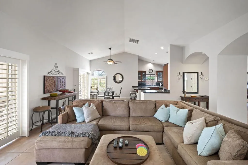 109 Chelsea Circle, Palm Desert, California 92260 home-pic-8