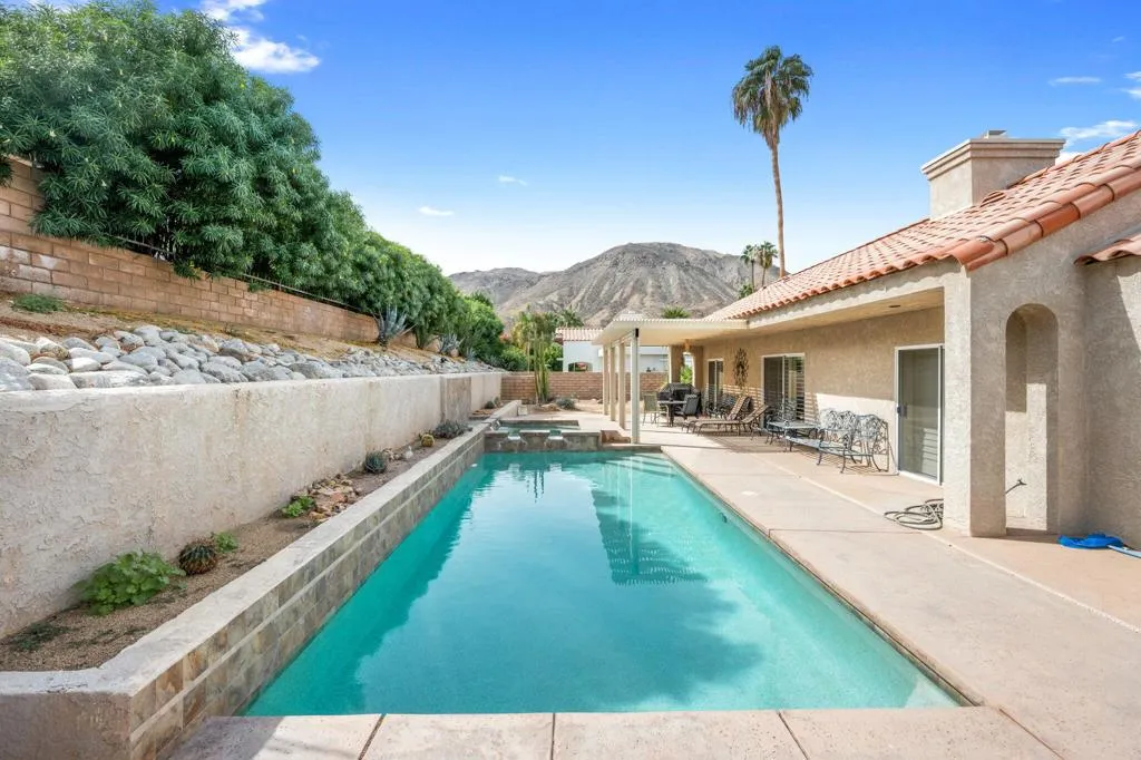 109 Chelsea Circle, Palm Desert, California 92260 home-pic-2