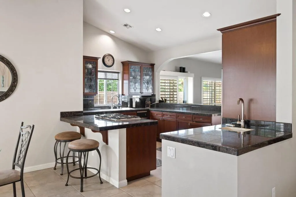 109 Chelsea Circle, Palm Desert, California 92260 home-pic-11