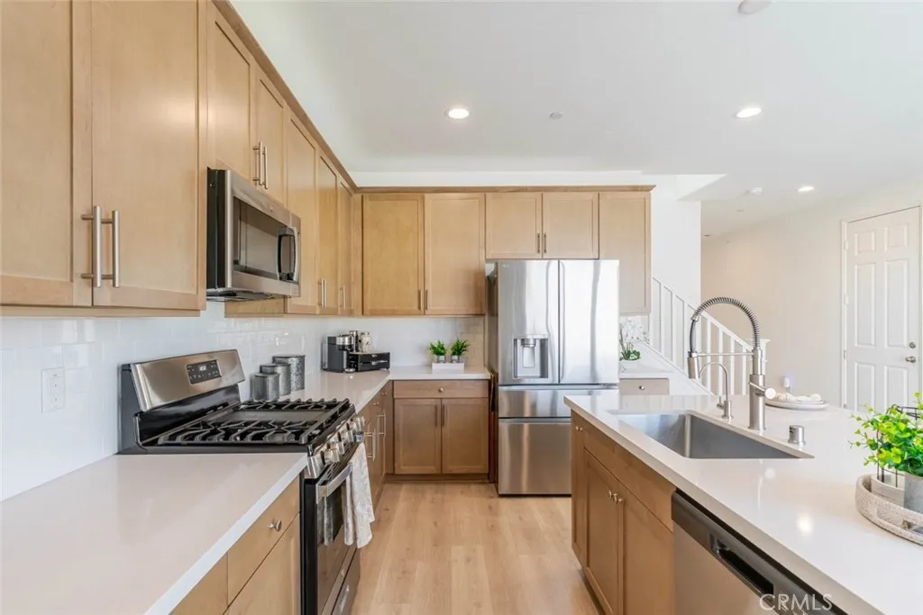 2133 Kettering Street, Lancaster, California 93535 home-pic-5