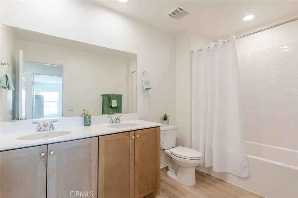 2133 Kettering Street, Lancaster, California 93535 home-pic-17
