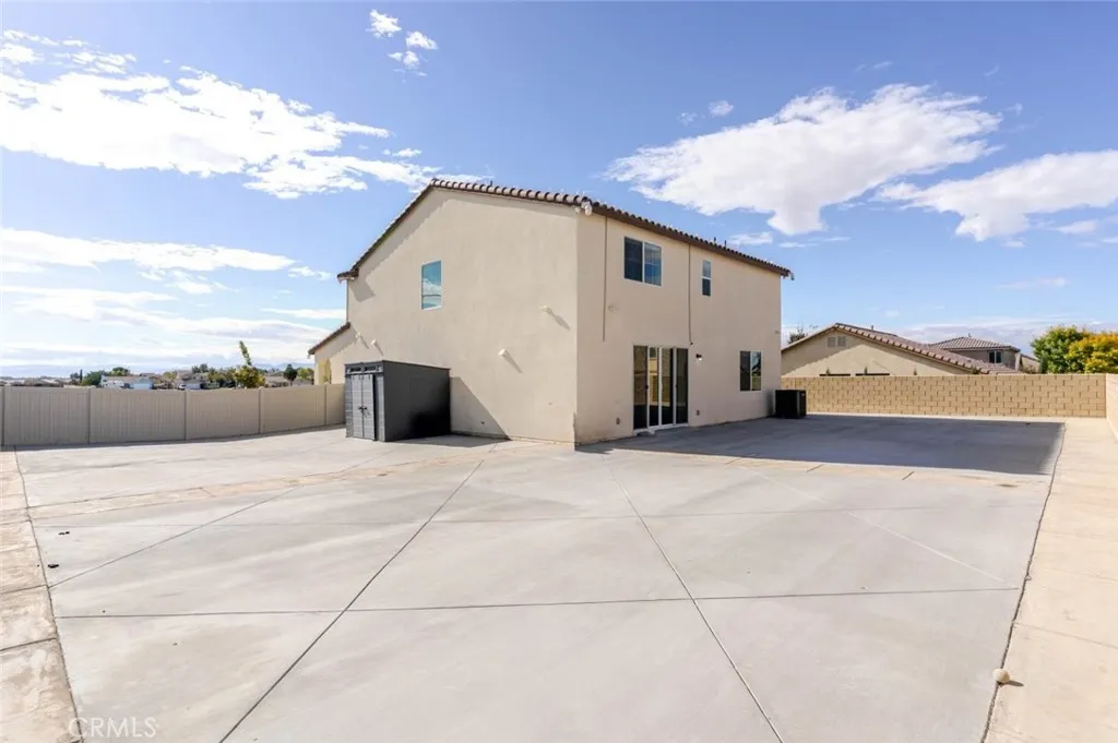 2133 Kettering Street, Lancaster, California 93535 home-pic-25