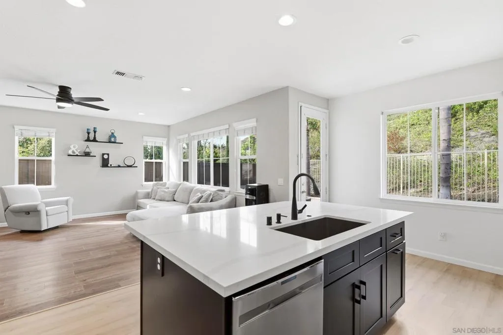 1514 W Borden, San Marcos, California 92069 home-pic-14