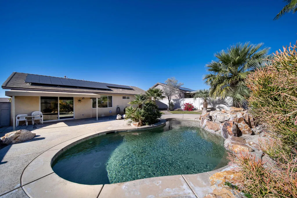 11788 Mountain Hawk Lane, Desert Hot Springs, California 92240 home-pic-1