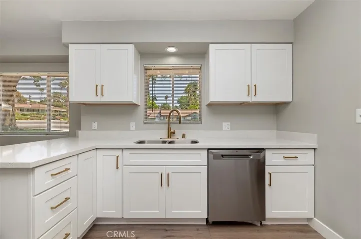 2111 Elsinore Road, Riverside, California 92506