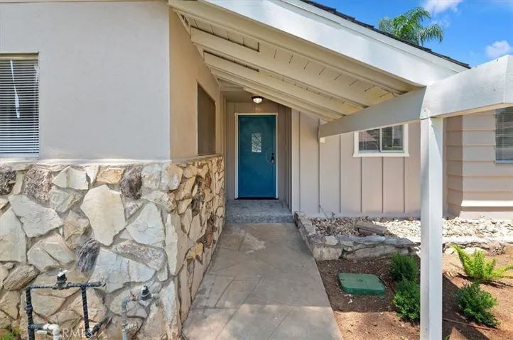 2111 Elsinore Road, Riverside, California 92506