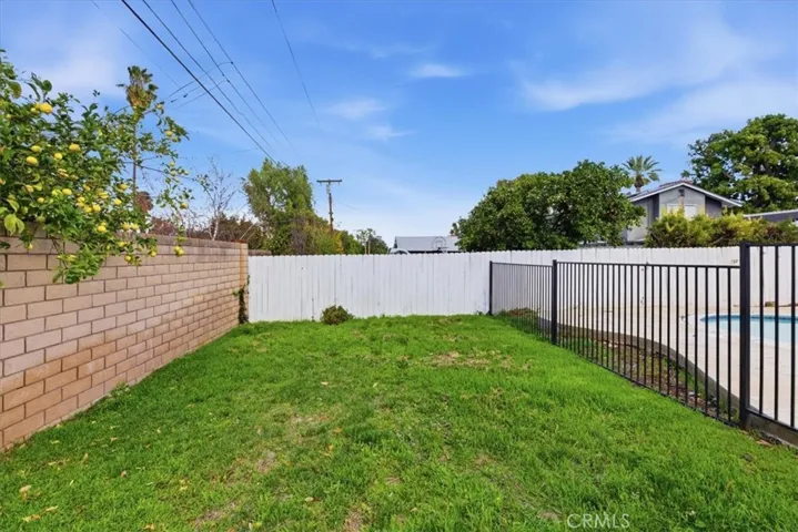 2111 Elsinore Road, Riverside, California 92506