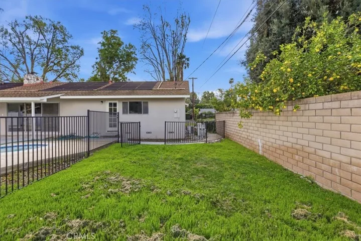 2111 Elsinore Road, Riverside, California 92506