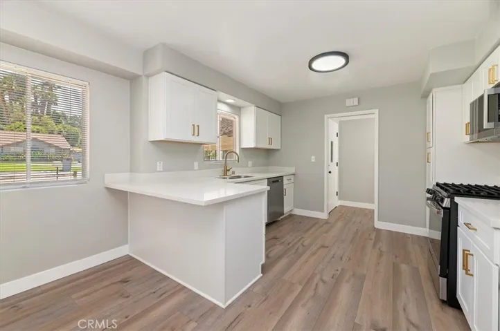 2111 Elsinore Road, Riverside, California 92506