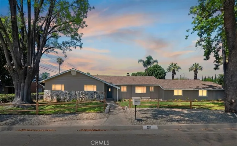 2111 Elsinore Road, Riverside, California 92506