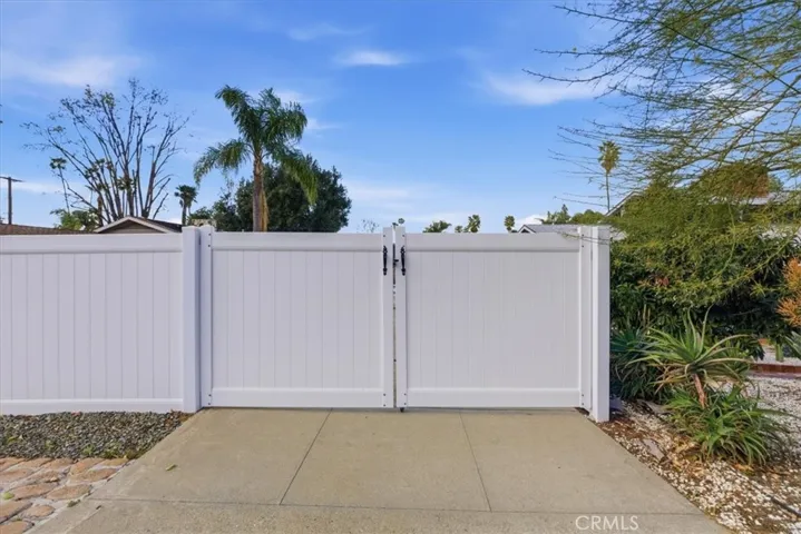 2111 Elsinore Road, Riverside, California 92506