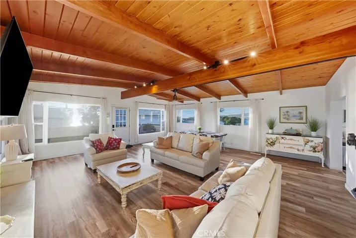 Living & Dining Area