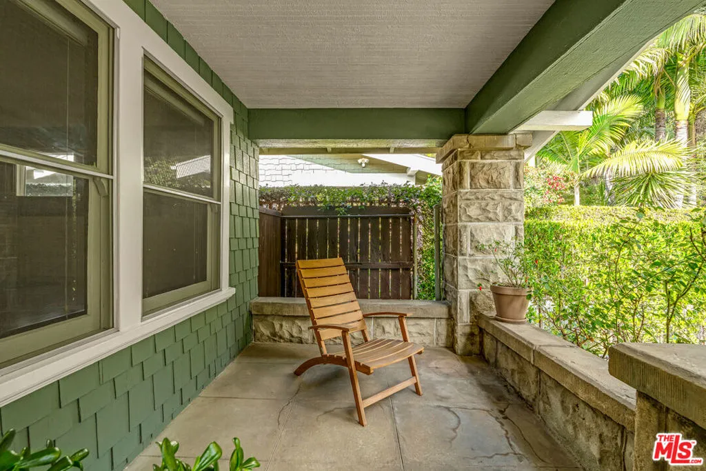 1331 N Cherokee Avenue, Los Angeles, California 90028 home-pic-8