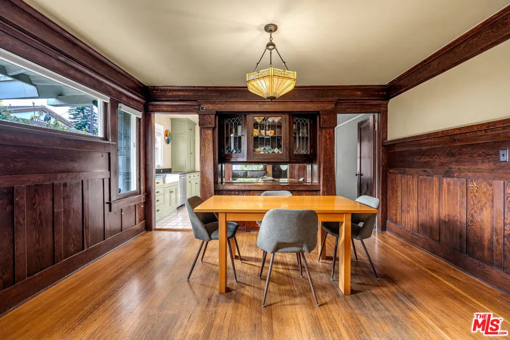 1331 N Cherokee Avenue, Los Angeles, California 90028 home-pic-12