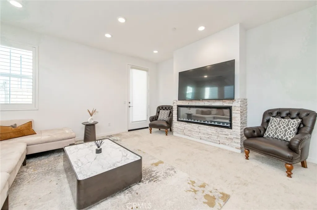 3873 Cranbrook Paseo, Ontario, California 91761 home-pic-12