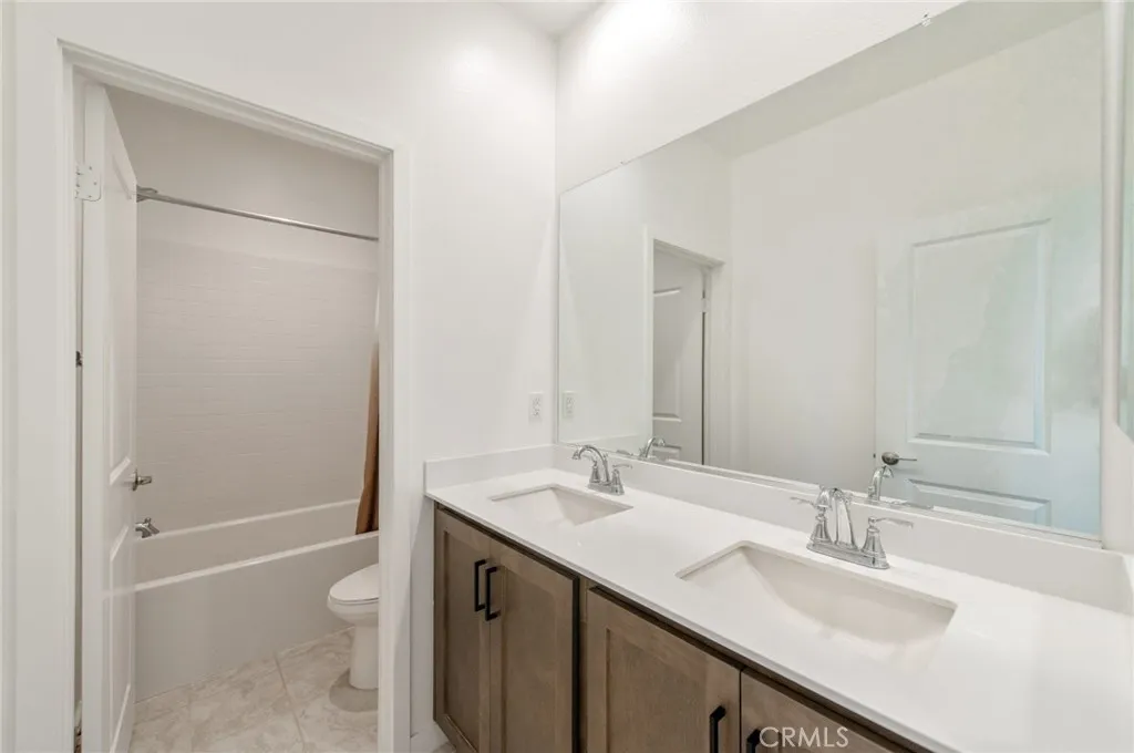 3873 Cranbrook Paseo, Ontario, California 91761 home-pic-22