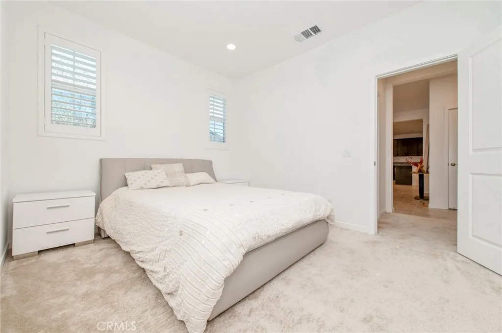 3873 Cranbrook Paseo, Ontario, California 91761 home-pic-6