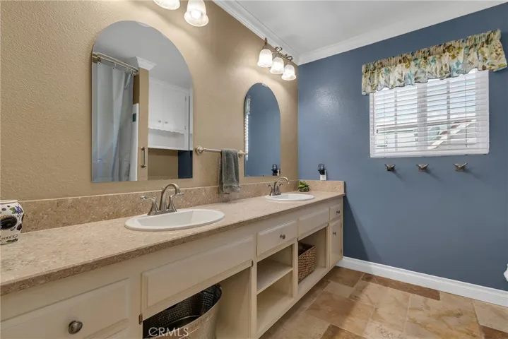 3RD BATHROOM WITH BATHTUB & SHOWER