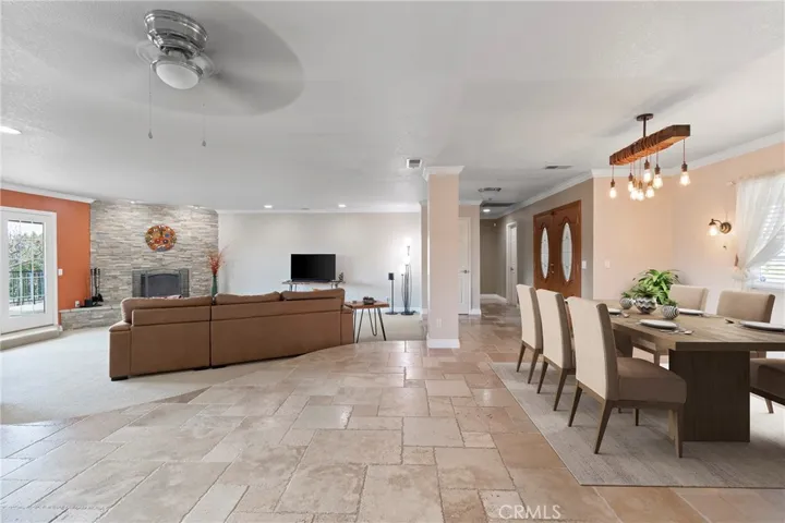 VIRTUALLYY STAGED.  OPEN LIVING & DINING ROOM